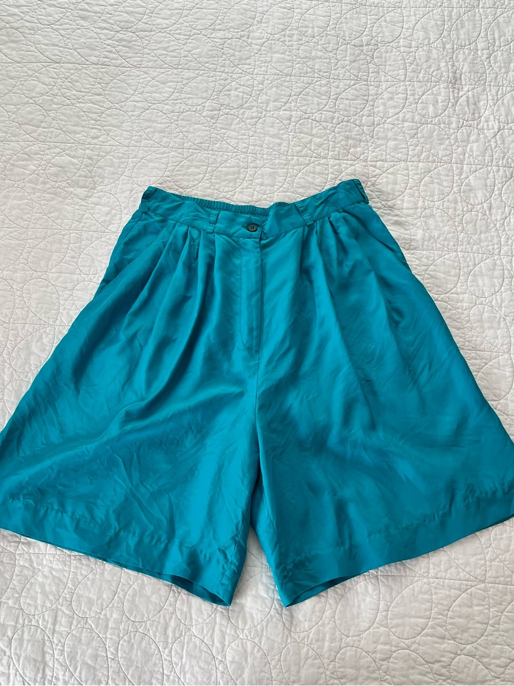 Vintage Silk High-Waist Teal Bermuda Pleated Wide-Leg Shorts Retro 80s